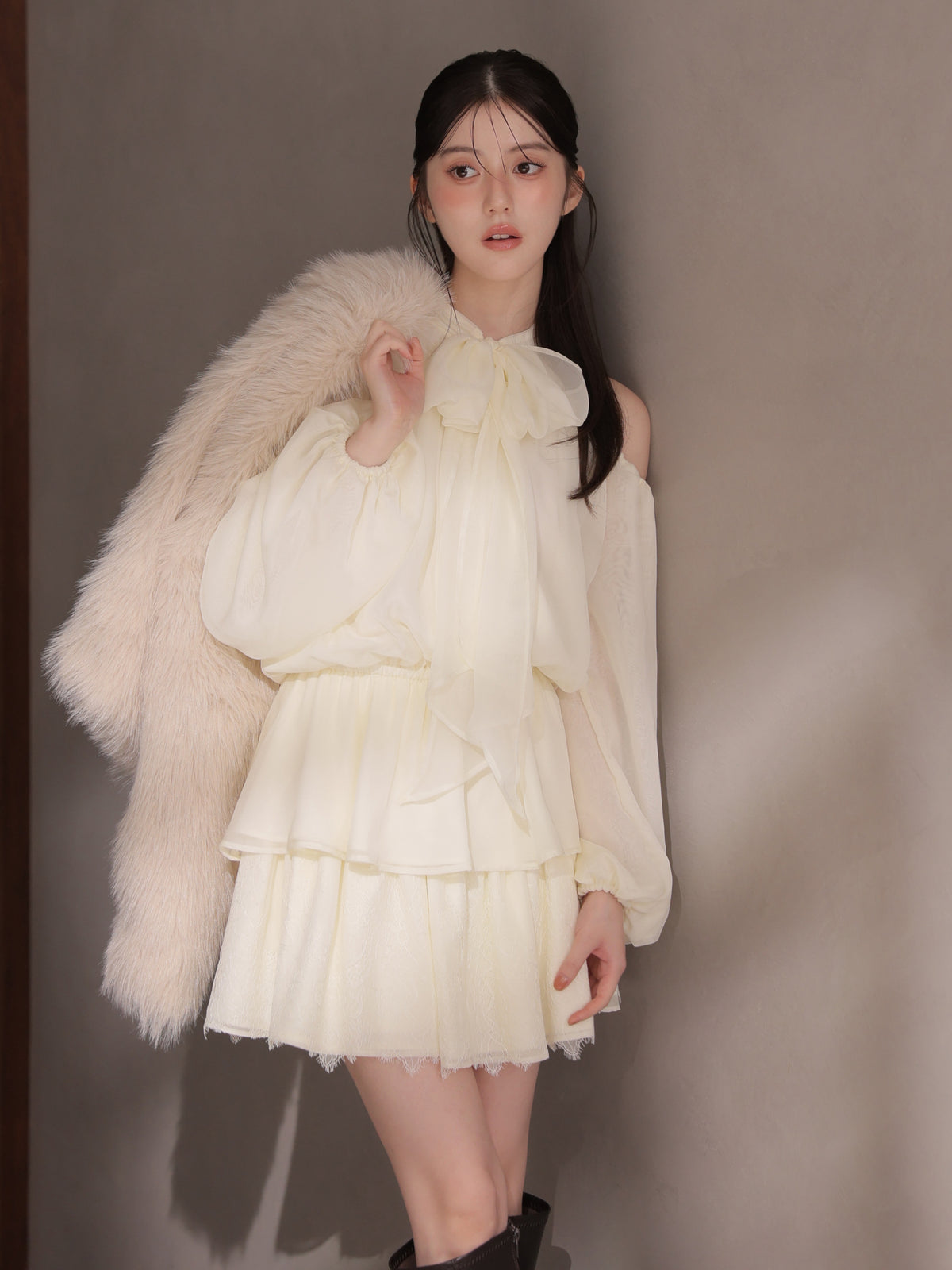 Chiffon lace mini skirt