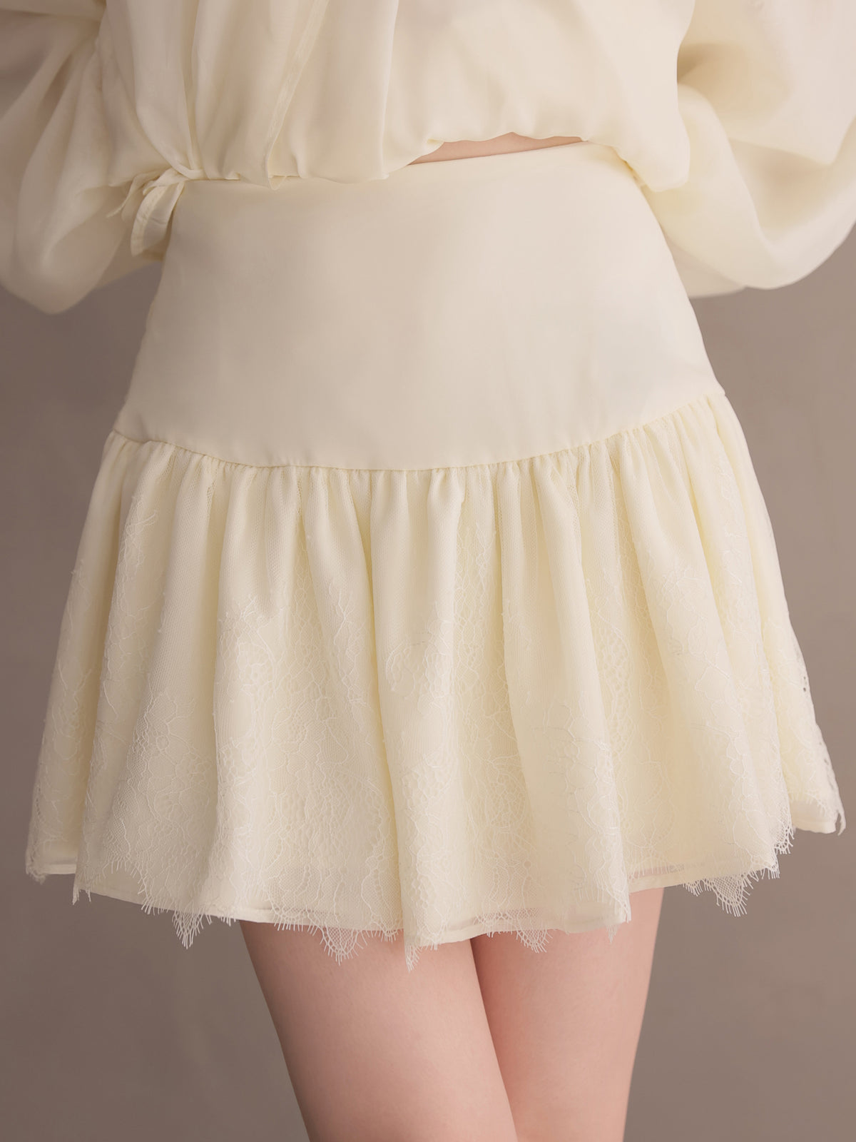 Chiffon lace mini skirt